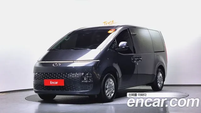 Hyundai Staria Modern