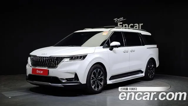 Kia Carnival Gasoline 7-Seater Signature