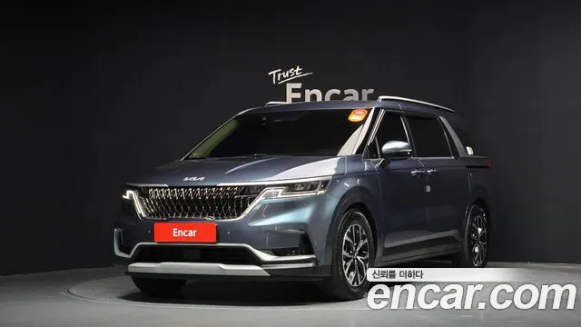 Kia Carnival 9-Seater Prestige