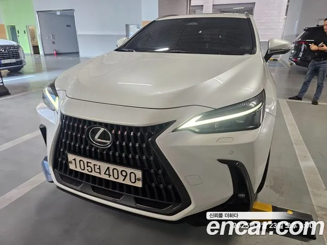 Lexus NX Premium