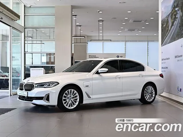 BMW 5-Series 530e Luxury