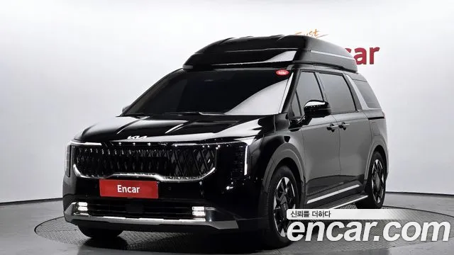 Kia Carnival Signature