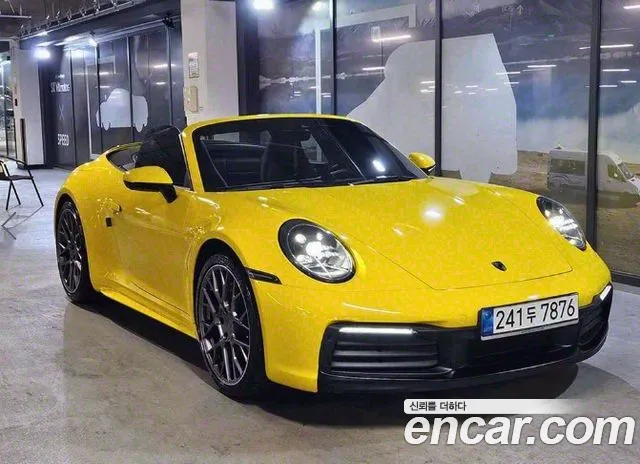 Porsche 911 Carrera 4 Cabriolet