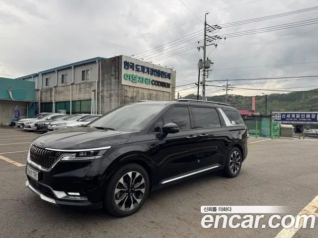 Kia Carnival 7-Seater Signature