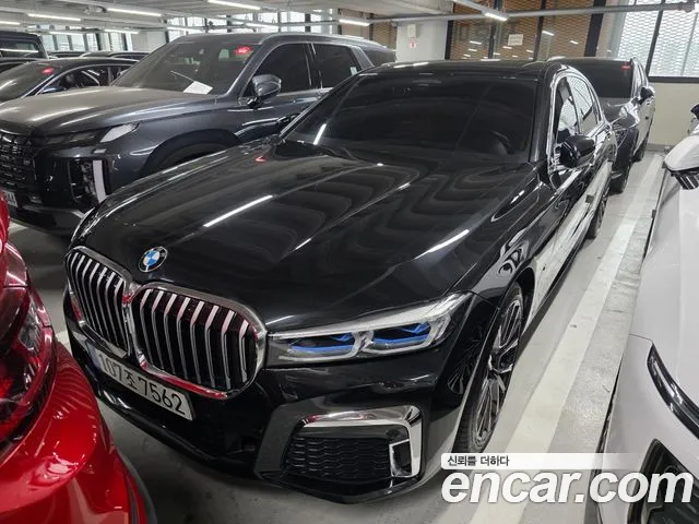 BMW 7-Series 740Li xDrive M Sport Package