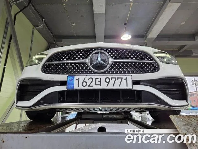 Mercedes-Benz C-Class C300 4MATIC AMG Line