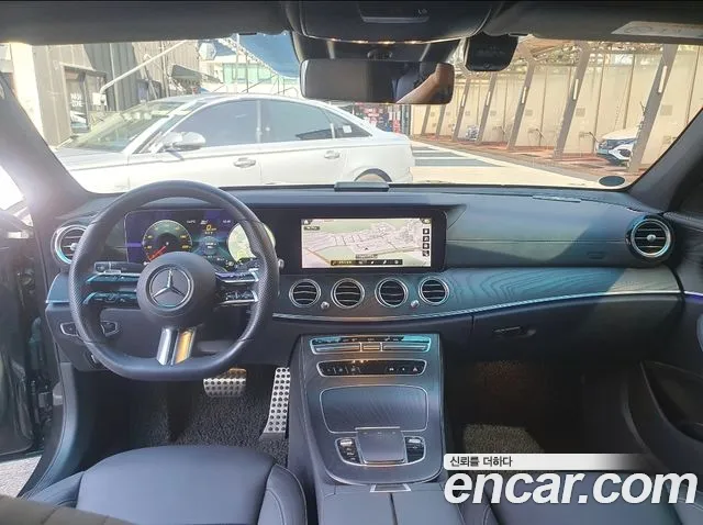 Mercedes-Benz E-class E220d 4MATIC AMG Line