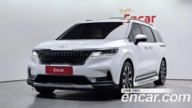Kia Carnival Gasoline 9-Seater Signature