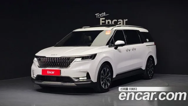 Kia Carnival Gasoline 7-Seater Signature