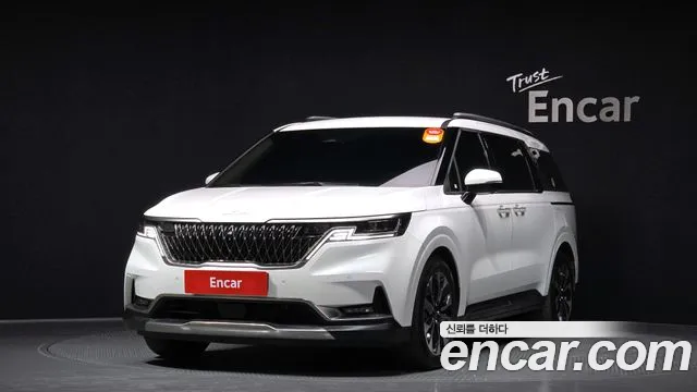 Kia Carnival Gasoline 7-Seater Signature