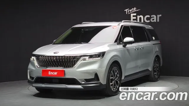 Kia Carnival 9-Seater Noblesse