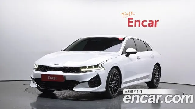 Kia K5 Signature