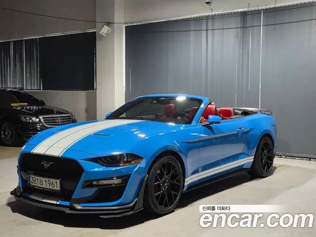Ford Mustang Convertible