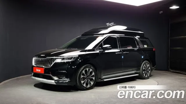 Kia Carnival Signature