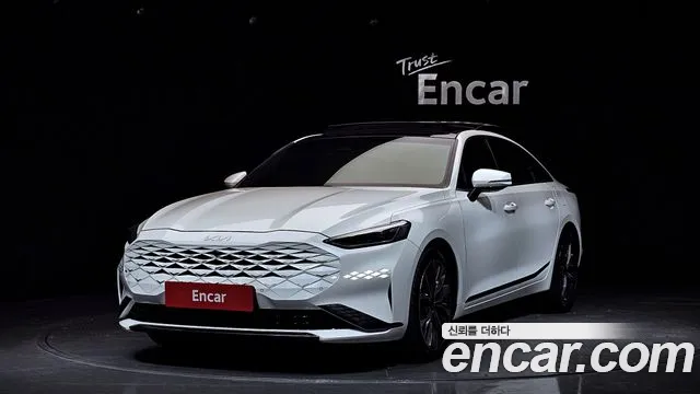 Kia K8 Signature