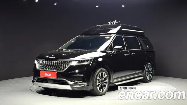 Kia Carnival Signature