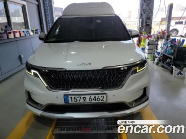 Kia Carnival Signature