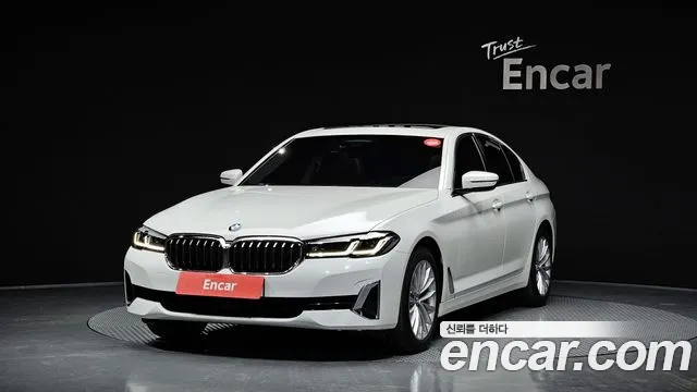 BMW 5-Series 530i Luxury