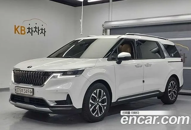Kia Carnival 9-Seater Signature