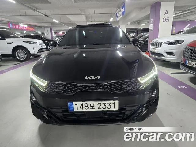 Kia K5 Signature