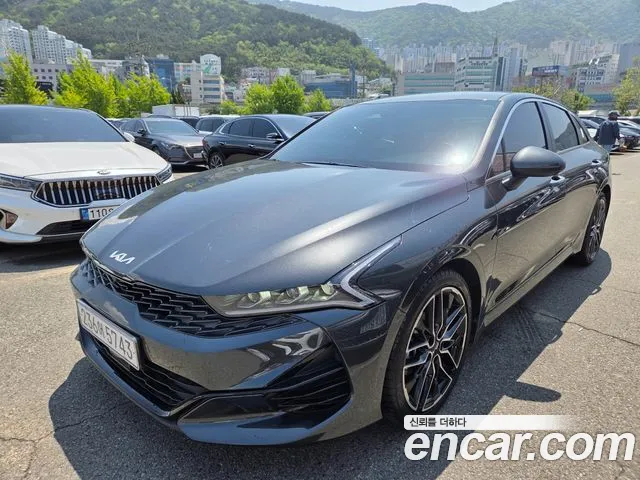 Kia K5 Signature