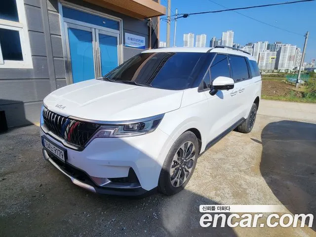 Kia Carnival 5-Seater Wheel Chair Life