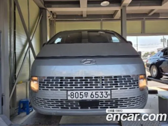Hyundai Staria Smart