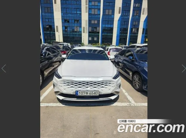 Kia K8 Signature