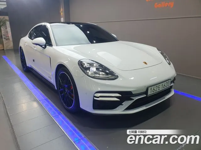 Porsche Panamera 4.0 GTS