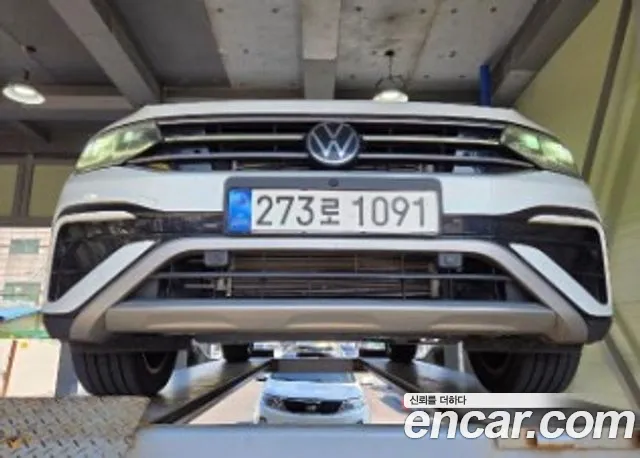 Volkswagen Tiguan 2.0 TSI Prestige
