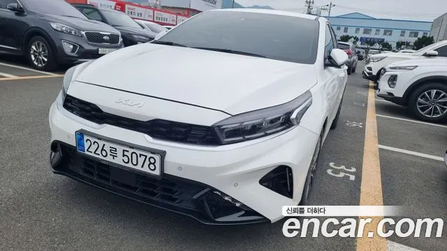 Kia K3 Signature