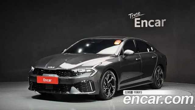 Kia K5 Signature