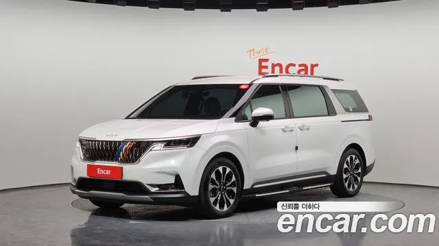 Kia Carnival Gasoline 9-Seater Signature