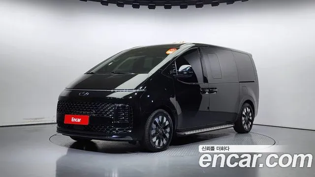 Hyundai Staria Prestige