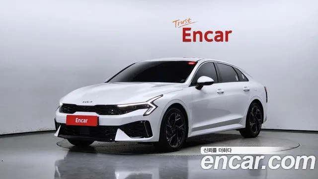 Kia K5 Signature