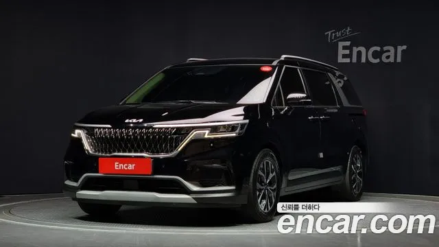 Kia Carnival 9-Seater Prestige