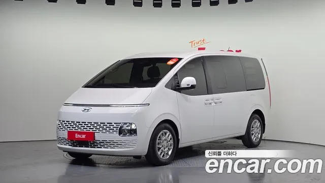 Hyundai Staria Modern