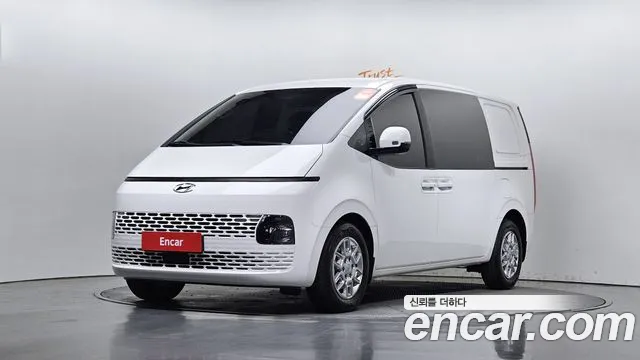 Hyundai Staria Modern