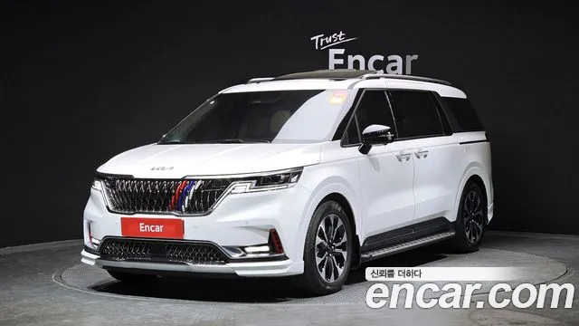 Kia Carnival 9-Seater Signature