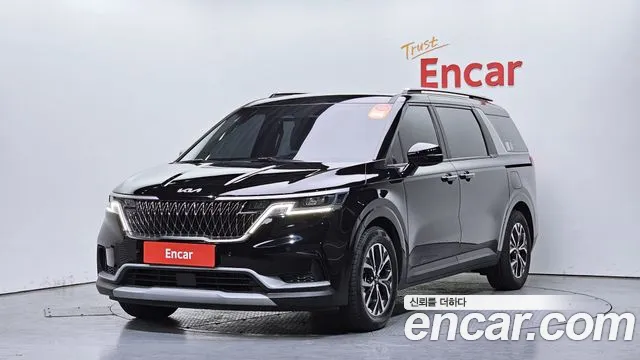 Kia Carnival 9-Seater Prestige