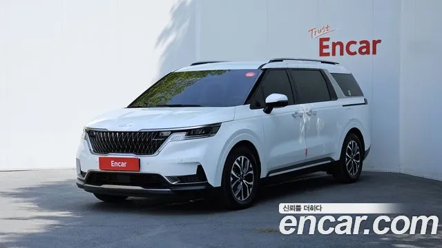 Kia Carnival 9-Seater Signature