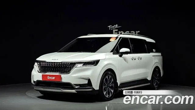 Kia Carnival Gasoline 7-Seater Signature