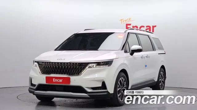 Kia Carnival 9-Seater Prestige