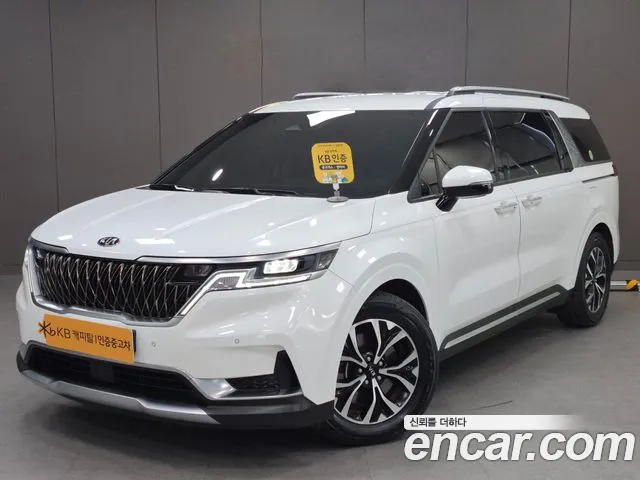Kia Carnival 9-Seater Noblesse