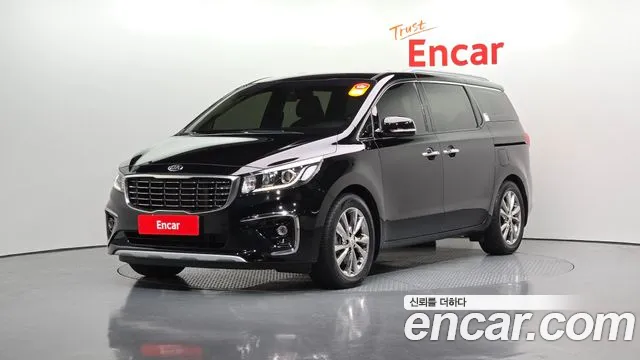 Kia Carnival 9-Seater Prstige