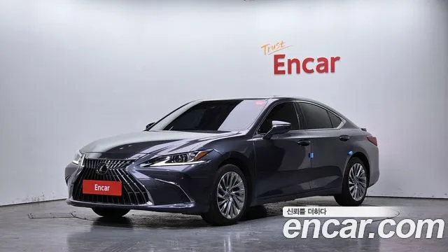Lexus ES Luxury Plus