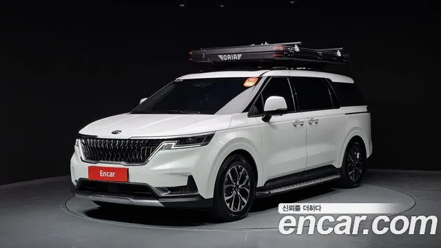 Kia Carnival 11-Seater Signature