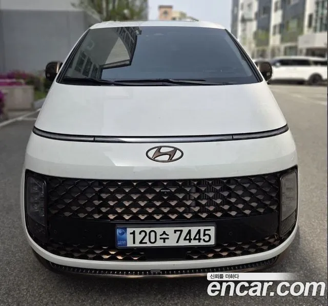 Hyundai Staria Inspiration