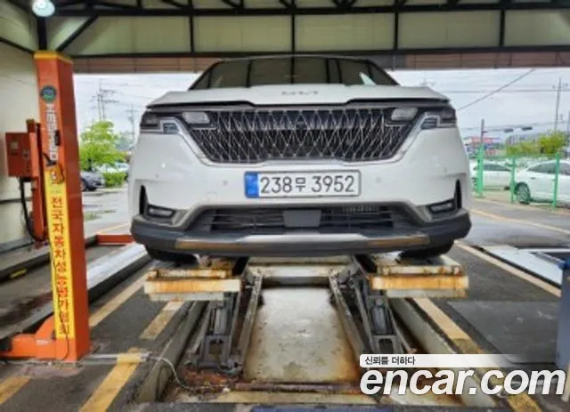 Kia Carnival 9-Seater Signature