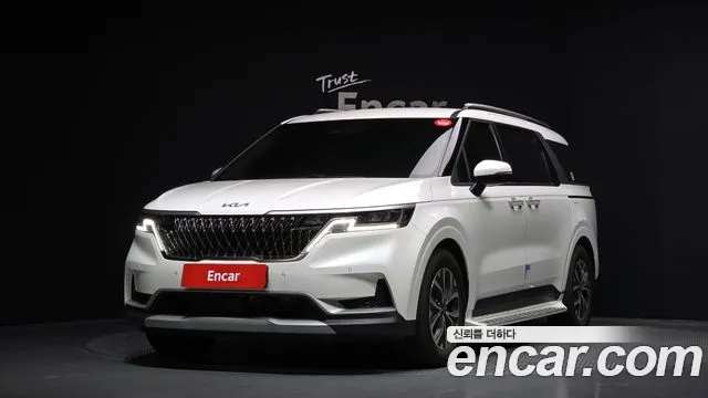 Kia Carnival 9-Seater Prestige